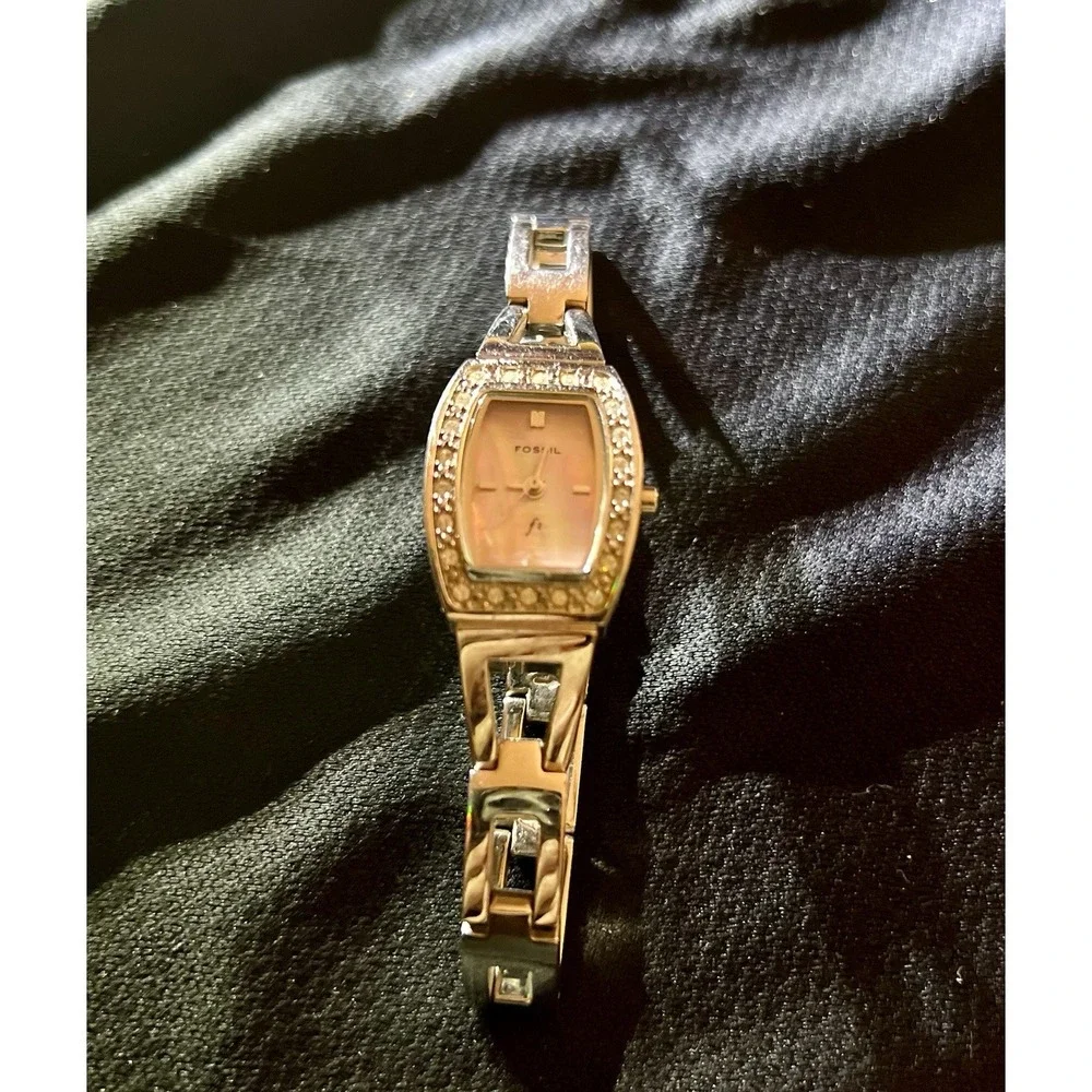 Fossil F2‎ Ladies Silver Tone Pink Dial Rhinestone 19mm Watch ES-9722